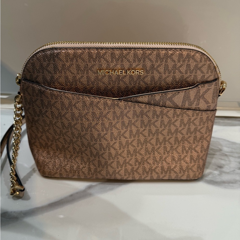 Michael Kors crossbody rose gold